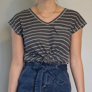 ABERCROMBIE | Grey and White Striped T-Shirt | 004